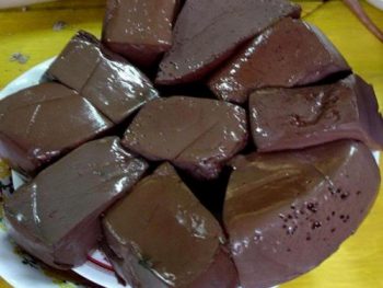 an-huyet-heo-co-tot-cho-suc-khoe