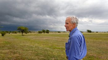 TO GO WITH AFP STORY BY INADALECIO ALVAREZ US billionaire Douglas Tompkins poses in his property in Ibera, near Carlos Pellegrini in Corrientes Province, Argentina, on November 5, 2009. The founder of the clothing brand North Face, Tompkins, converted into ecology activist and committed to the vastness of the marshes in the heart of the province of Corrientes, the scene of a "green war" with the farmers. AFP PHOTO/DANIEL GARCIA   ---   MORE PICTURES IN IMAGE FORUM (Photo credit should read DANIEL GARCIA/AFP/Getty Images)