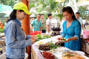 Phat them voi cac mon an tai Lien hoan am thuc dat phuong Nam - Anh 8