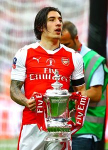 
Bellerin đã có một trận đấu lên công về thủ xuất sắc. Anh khóa chặt được ngòi nổ Hazard bên phía đối thủ
