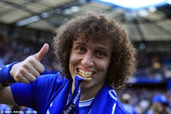 Conte thừa nhận David Luiz chỉ là mục tiêu số 5 của ông ở vị trí trung vệ. Khi không thể mang về cái tên khác, HLV người Italia mới chú ý tới David Luiz trong những ngày cuối thị trường chuyển nhượng. Nhưng đây lại là bản hợp đồng thành công ngoái sức tưởng tượng. David Luiz đã thi đấu ổn định, góp phần giúp hàng thủ Chelsea vô cùng chắc chắn.