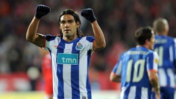 Falcao ghi 18 bàn ở Europa League 2010/11 (tính cả vòng loại)