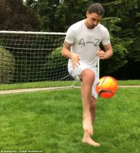 Ibrahimovic có thể tập luyện với bóng