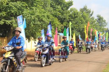 ĐVTN diễu hành tuyên truyền phòng chống ma túy