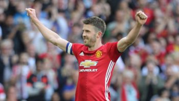 Michael Carrick là tân đội trưởng của MU