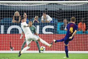  Rakitic nhân đôi cách biệt lên 2-0 cho Barcelona 