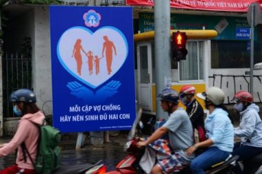 Người Việt lại sinh nhiều vì chi phí tránh thai tăng? 