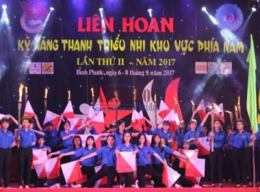 3.	Một tiết mục nghệ thuật biểu diễn tại Liên hoan