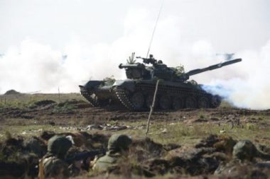 Nga bộc lộ sức mạnh quân sự trong tập trận Zapad - Ảnh 7.