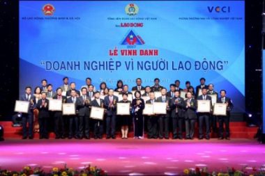 Vinh danh 74 doanh nghiệp vì người lao động năm 2017 - Ảnh 1.