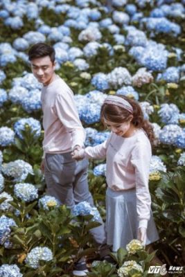 Anh cuoi tuyet dep giua vuon hoa cam tu cau cua cap doi Binh Phuoc hinh anh 8