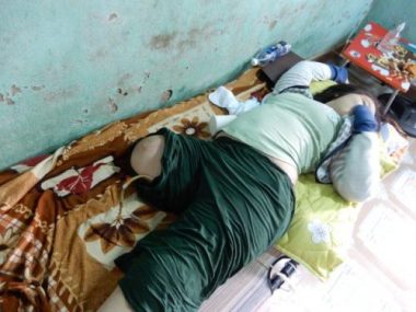 chau thao nguyen bi cat cut chan.JPG