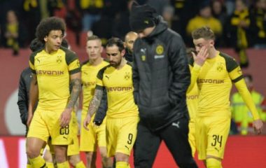 ket qua, bxh bong da rang sang 19.2: m.u "da" chelsea khoi fa cup, dortmund lam nguy hinh anh 2