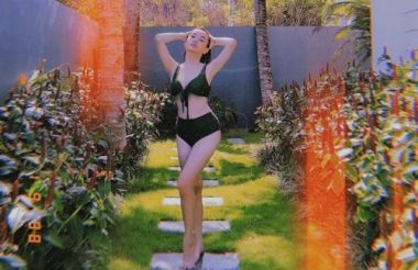 Kaity Nguyễn cũng nóng bỏng không kém đàn chị khi diện bikini. Ảnh: FBNV. 