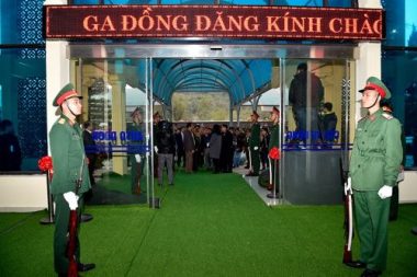 truc tiep: ga dong dang cho don doan tau cua chu tich kim jong-un hinh anh 18