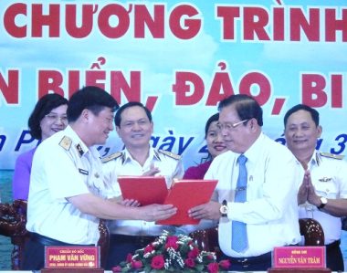 Ký kết chương trình phối hợp tuyên truyền biển, đảo, biên giới đất liền - Ảnh 3