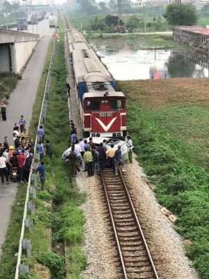 XÃ¡c Äá»nh nguyÃªn nhÃ¢n ban Äáº§u vá»¥ tÃ u há»a tÃ´ng Ã´ tÃ´ lÃ m 2 ngÆ°á»i cháº¿t  - 2