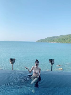 "my nu vung tau di xe 70 ty" mac bikini khoe duong cong dep nhu ve hinh anh 6