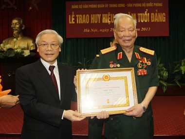 dai tuong le duc anh “chong lenh” ngung ban qua loi ke tuong pham van tra hinh anh 1