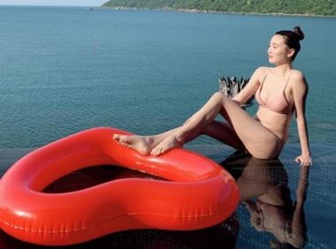 "my nu vung tau di xe 70 ty" mac bikini khoe duong cong dep nhu ve hinh anh 8