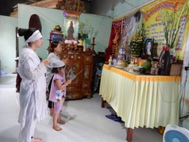 BÃ© gÃ¡i 6 tuá»i máº¯c bá»nh ung thÆ° mÃ¡u há»¥t háº«ng khi ngÆ°á»i cha Äá»t ngá»t qua Äá»i - 6