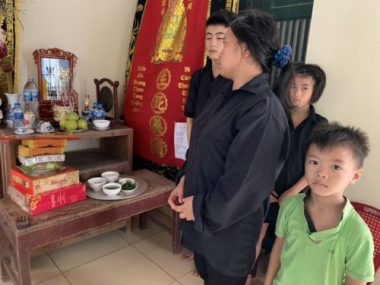 Bá» cháº¿t tháº£m, máº¹ tÃ¢m tháº§n, ba Äá»©a tráº» sá»ng lay láº¯t khÃ´ng nÆ¡i nÆ°Æ¡ng tá»±a - 13