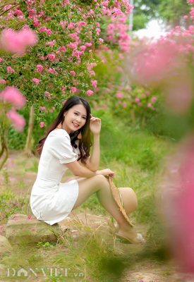 anh: thieu nu e ap ben sac hong hoa tuong vi hinh anh 9
