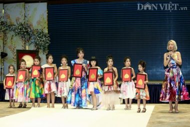 anh: show dien thoi trang nhi dau gia tranh la bo de lam tu thien hinh anh 4
