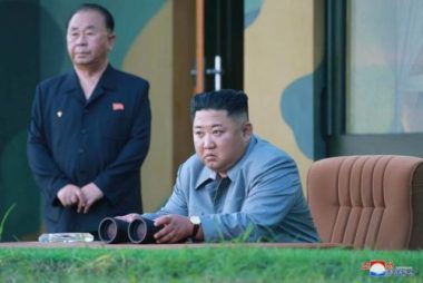 Ãng Kim Jong-un tÆ°Æ¡i cÆ°á»i khi thá» sÃ¡t phÃ³ng tÃªn lá»­a - 4