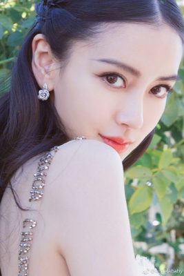 nhung co gai duoc dan trung quoc ca ngoi &quot;liec mot cai la nghieng thanh&quot; hinh anh 5