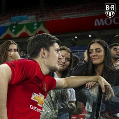 anh che: fan mu mon moi cho no &quot;bom tan&quot; maguire hinh anh 3