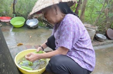 NgÆ°á»i ÄÃ n bÃ  ná»­a tháº¿ ká» mang hÃ m rÄng kÃ¬ dá» vÃ  chÆ°a má»t láº§n ngoÃ¡i cá» - 7