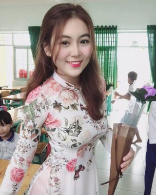 2 co giao tieu hoc gay ngo ngang vi anh doi thuong boc lua hinh anh 12