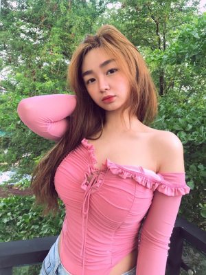 nhung co gai viet so huu vong 1 hon met duoc bao nuoc ngoai ca ngoi hinh anh 9