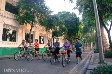 nguoi ha noi ru nhau day som tan huong mua thu ngay chom lanh hinh anh 8