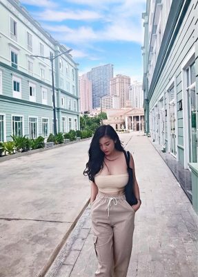 phong cach goi cam cua 3 hot girl viẹt len bao nuoc ngoai vi vong 1 an tuong hinh anh 2