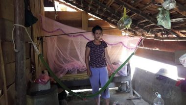 xot xa canh 3 dua tre song cung ba, me trong ngoi nha chuc sap hinh anh 7