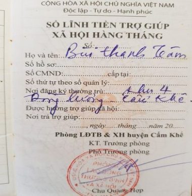 Xót thương người phụ nữ nguyện làm đôi chân cho chồng tật nguyền - 7