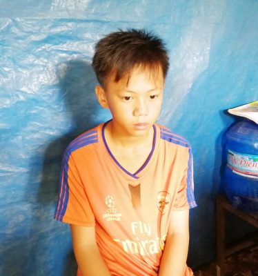 Mẹ mất, cha phiêu bạt mưu sinh, bé gái mang bệnh u bướu đang “lịm” dần ước mơ - 9