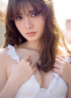 diem chung cua 2 &quot;sieu pham tap chi dan ong nhat&quot; xo do ky luc sach anh 100 nam hinh anh 6