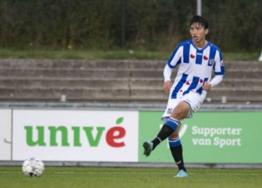 tin sang (1/11): chua ra mat heerenveen, van hau nhan them tin khong vui hinh anh 1