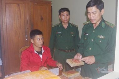 25 bánh heroin trôi dạt vào bờ biển Quảng Nam