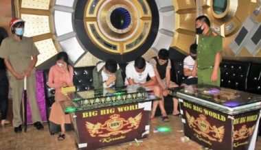 Hàng loạt nam, nữ phê ma túy ở quán karaoke giữa cao điểm dịch