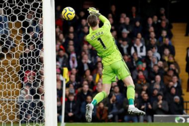 MU mơ hồi sinh, không thể tin vào De Gea