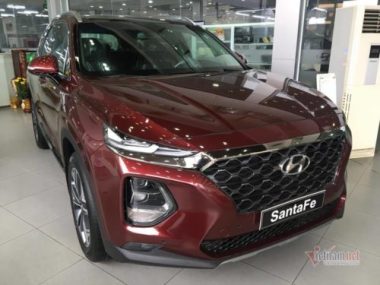 Xe SUV tháng 3: Toyota Fortuner bật tăng, Ford Everest ế ẩm