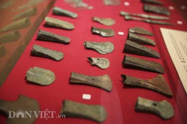 Chiêm ngưỡng kho tàng “bảo vật’’ vũ khí của người Việt cổ - Ảnh 11.