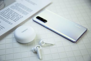 Cơ hội giảm 2 triệu đồng cùng bộ quà phong cách khi sở hữu OPPO Reno3 Pro - Ảnh 2.