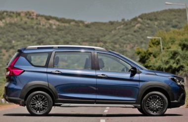 SUV 600 triệu, chọn Suzuki XL7 hay Mitsubishi Xpander Cross?