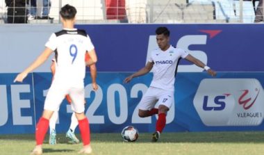 Vòng 6 V-League: Công Phượng thăng hoa, Quang Hải vượt sự cố