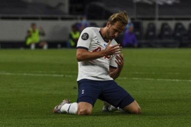 HLV Mourinho: Ơn trời, Tottenham còn đua Chelsea, MU lấy vé C1